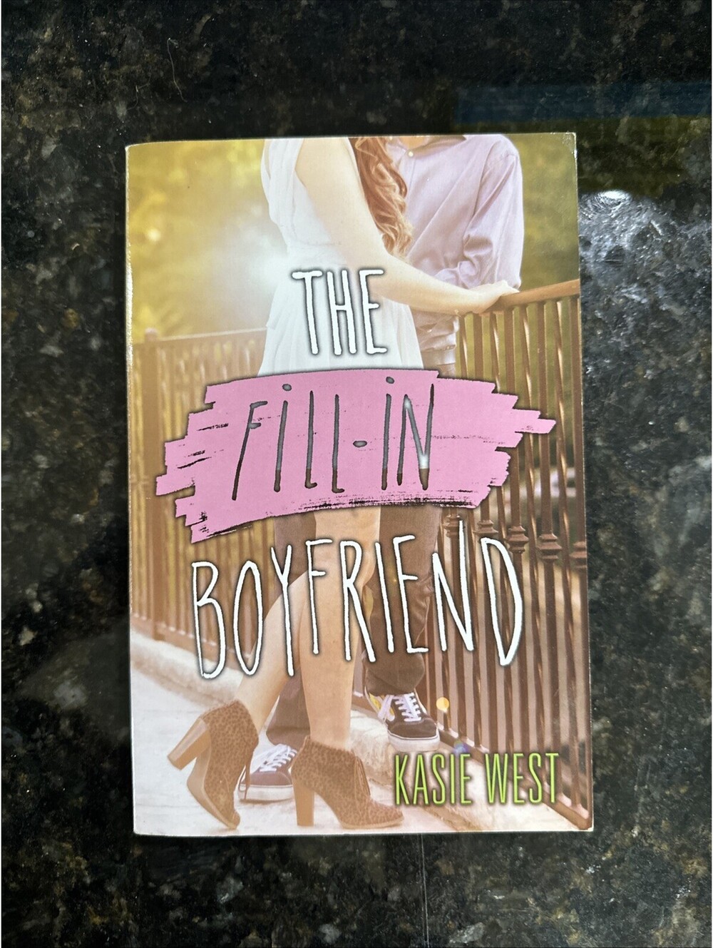 The Fill-In Boyfriend - paperback West, Kasie